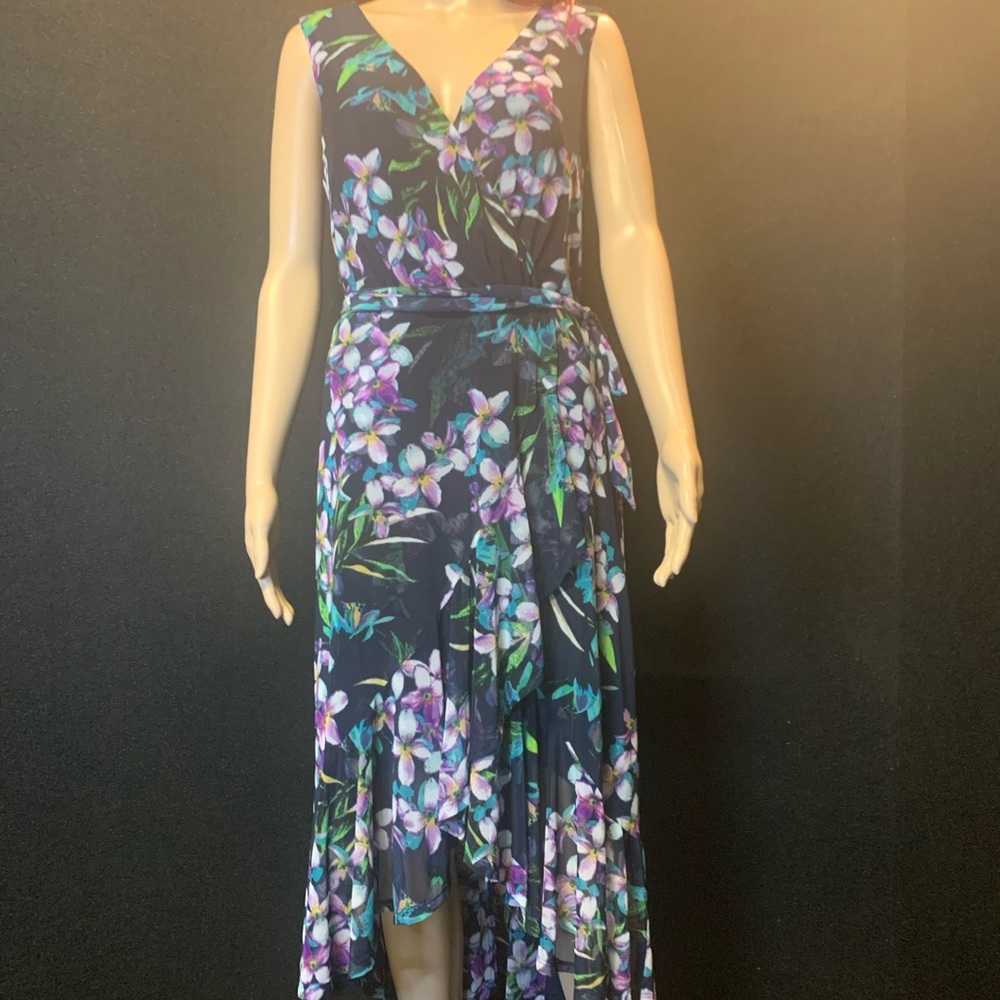 JOSIE FLORAL PRINT WRAP DRESS